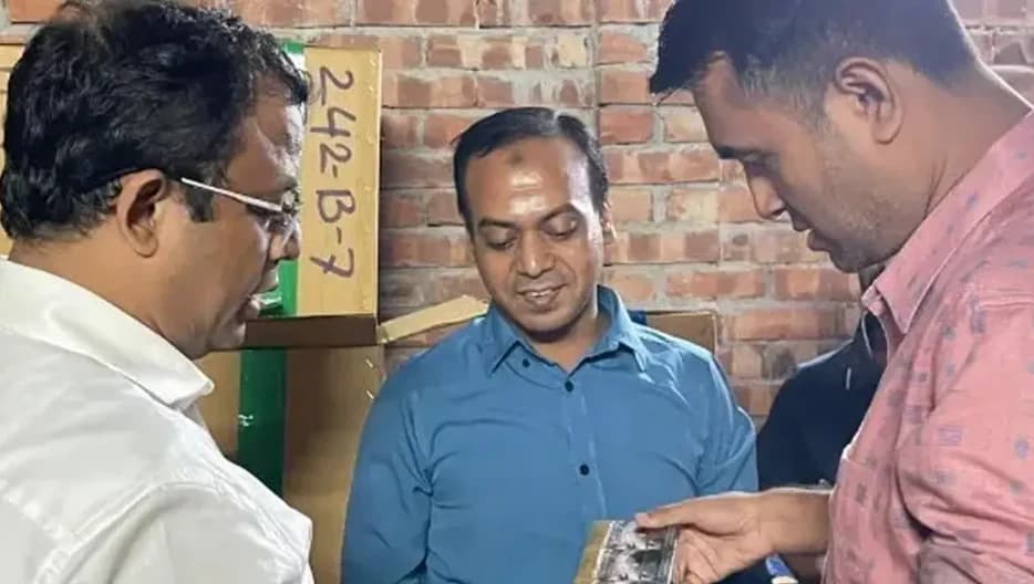 ভার্গো টোব্যাকোর ৭২ কোটি টাকার ভ্যাট ফাঁকি: চ্যাট হিস্ট্রি বিশ্লেষণ করে বড় রহস্য উন্মোচন