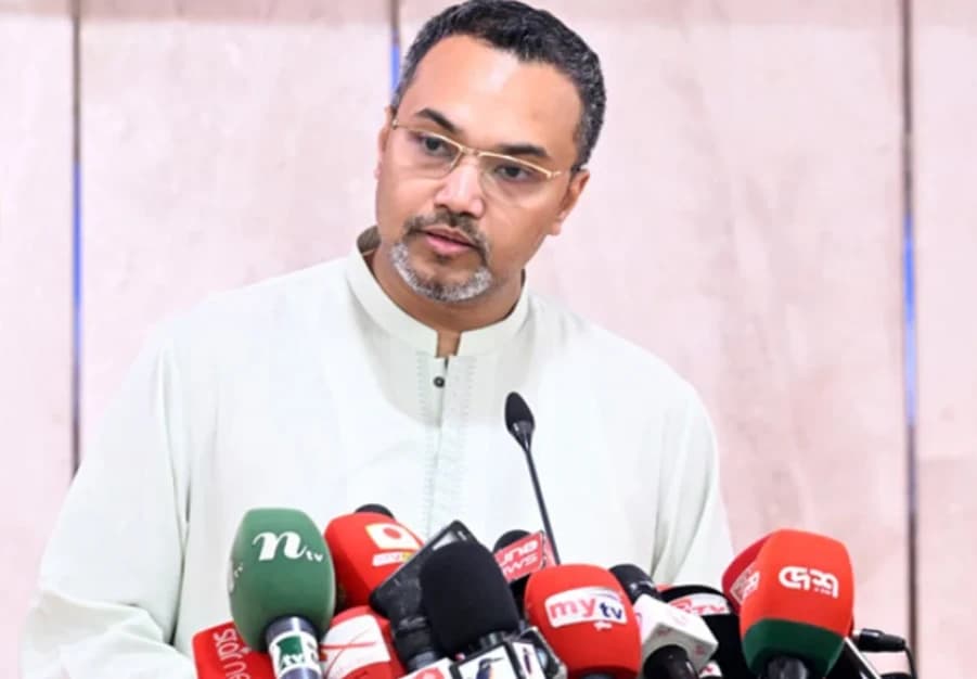 ক্ষমতা প্রদর্শন নয় বরং মানুষের জন্য কাজ; প্রধানমন্ত্রীর জাতিসংঘ সফর নিয়ে মাহ্দী আমিনের বড় বার্তা