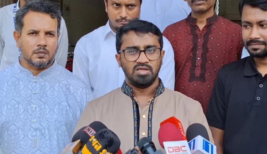 আওয়ামী লীগ রাজনীতিতে ফিরলে জামায়াত নেতাদের আবারও ফাঁসি হবে: রাশেদ খাঁন