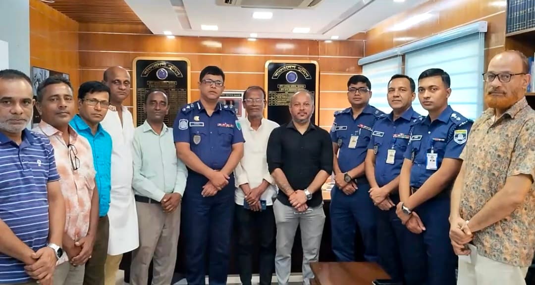 সুনামগঞ্জের পুলিশ সুপারের সাথে মতবিনিময় করেন হিন্দু বৌদ্ধ খ্রিস্টান কল্যাণ ফ্রন্টের নেতৃবৃন্দরা