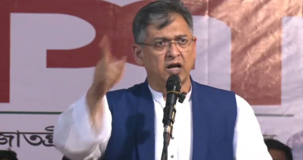 রক্তঝরা ইতিহাসের বিচার হবেই, ফ্যাসিবাদীদের রাজনীতি নিষিদ্ধ করার ঘোষণা স্বরাষ্ট্রমন্ত্রীর