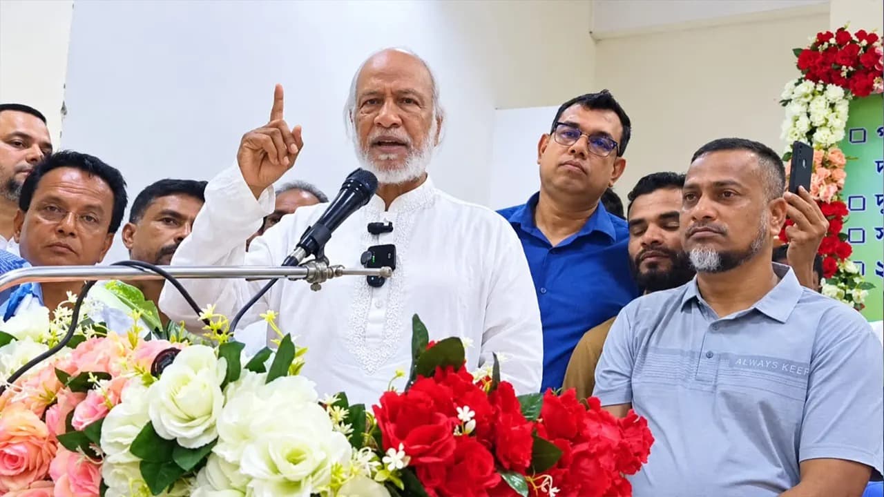 নরসিংদীতে  বিএনপি প্রতিহিংসার রাজনীতি করে না: স্থানীয় সরকারমন্ত্রী