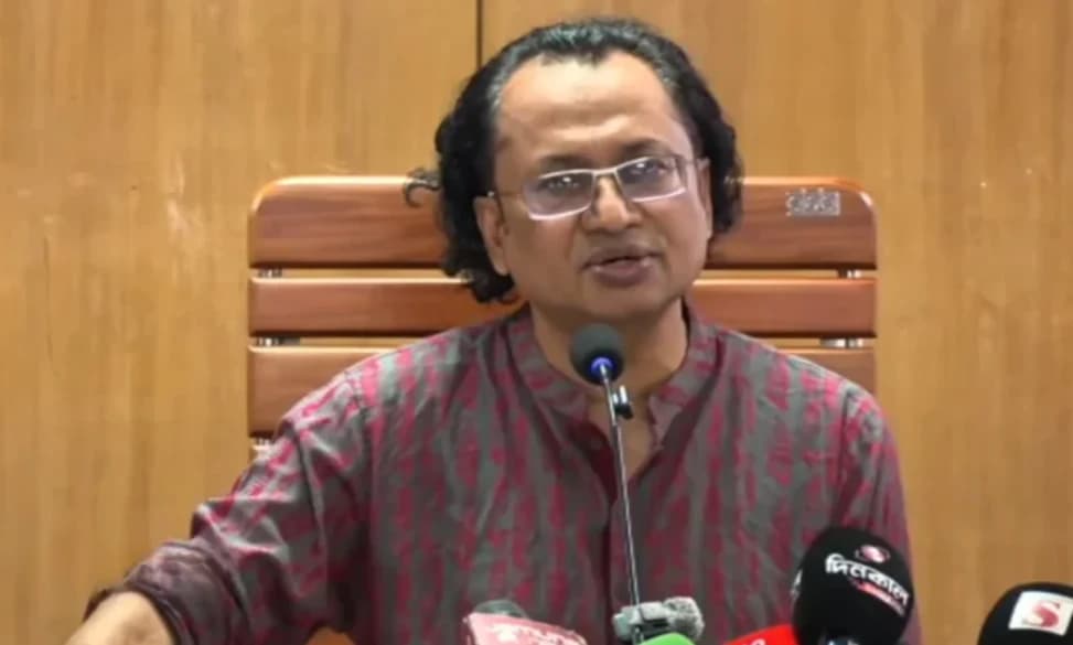 বিএনপির সঙ্গে চাঁদাবাজির ট্যাগিংয়ের চেষ্টা চলছে, তদন্তে কাউকে ছাড় দেওয়া হবে না: তথ্য উপদেষ্টা