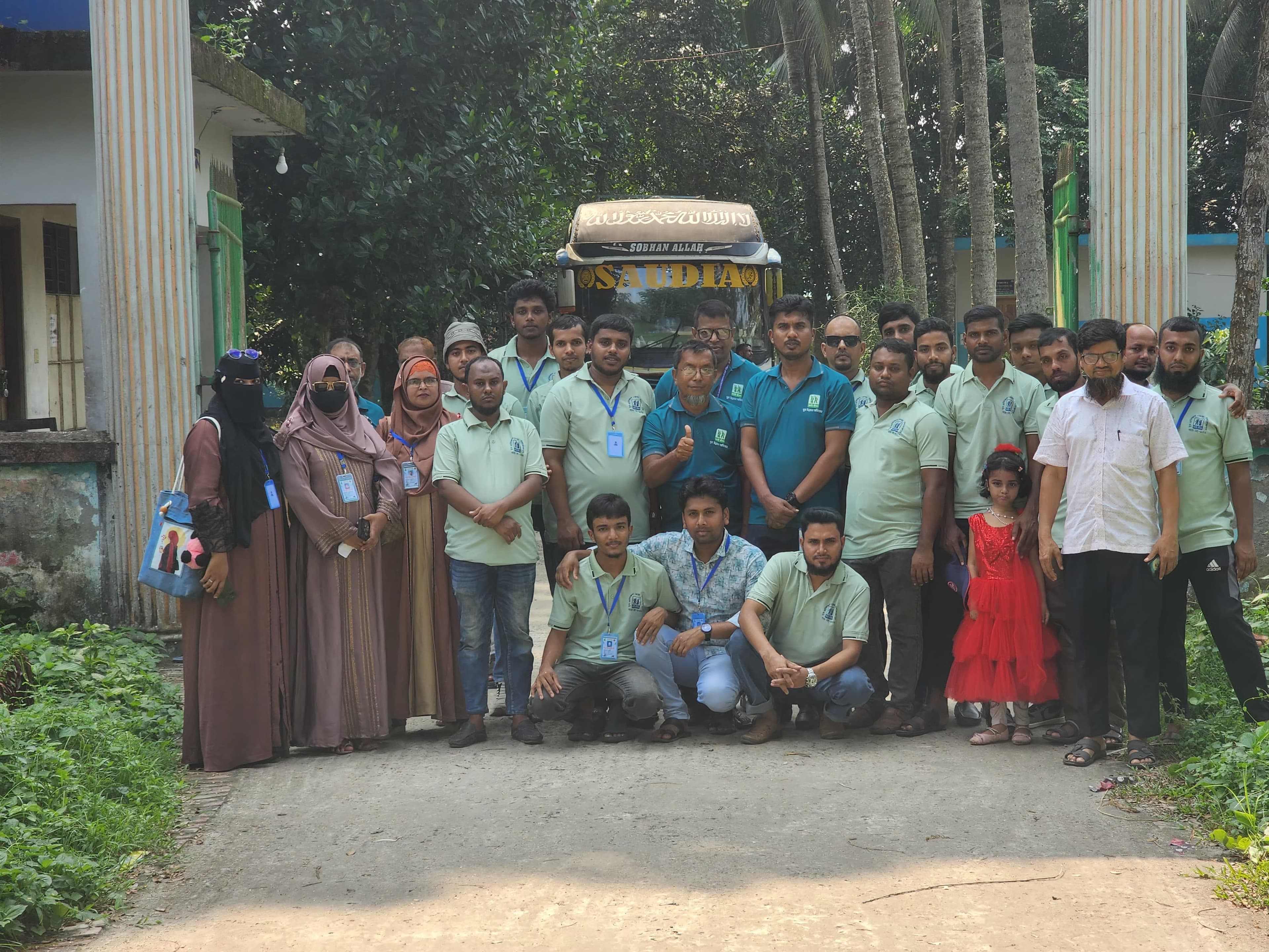 পিরোজপুর যুব উন্নয়ন অধিদপ্তর থেকে গবাদিপশু ও হাঁস-মুরগি পালনে প্রশিক্ষণপ্রাপ্তদের শিক্ষাসফর অনুষ্ঠিত