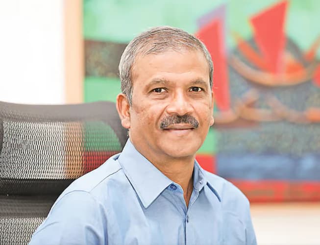 উপদেষ্টা থাকাকালীন জীবন নিয়ে আসিফ নজরুলের আবেগঘন স্ট্যাটাস