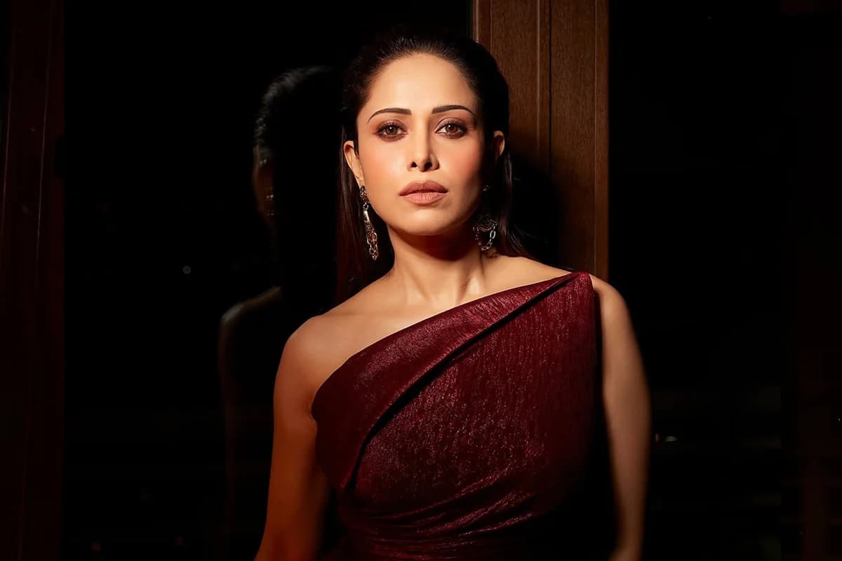 বালিতে শুটিং সেটে দুর্ঘটনা, হাসপাতালে ভর্তি অভিনেত্রী নুসরাত ভারুচা