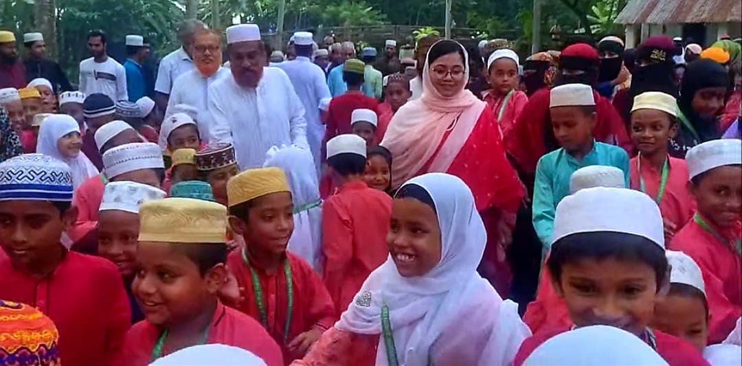 মাদরাসার উন্নয়নে পাশে থাকার আশ্বাস দিলেন এমপি মাহমুদা মিতু