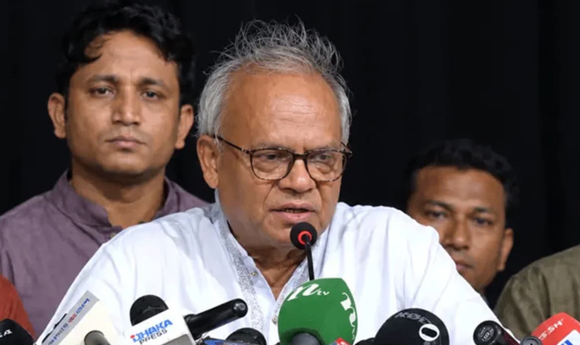 পরিবারের মুখের খাবার বন্ধের ডাক! রেমিট্যান্স শাটডাউন নিয়ে ক্ষুব্ধ রিজভী