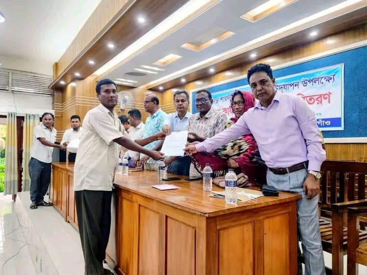 পীরগঞ্জে সারদীয় দুর্গাপূজা উপলক্ষ্যে চালের ডিও বিতরণ ও আলোচনা সভা অনুষ্ঠিত