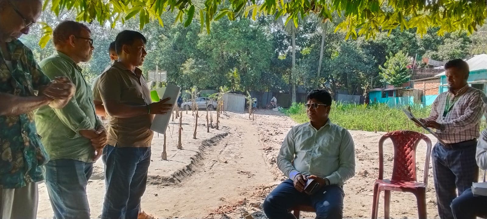 রাতের আঁধারে কৃষিজমিতে বালু ভরাট, কালীগঞ্জে কৃষকের স্বপ্ন ধুলোয় মিশে যাচ্ছে