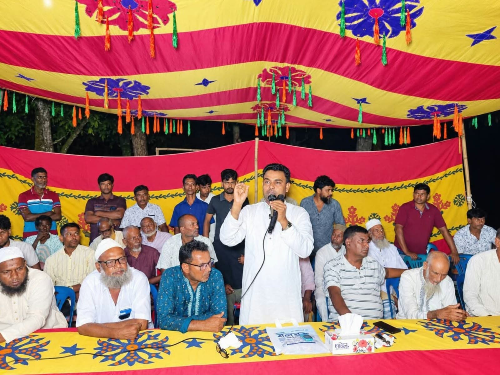 নিজ অর্থায়নে উন্নয়নকাজের দাবি জয়নালের, চেয়ারম্যান হলে আরও সেবার প্রতিশ্রুতি