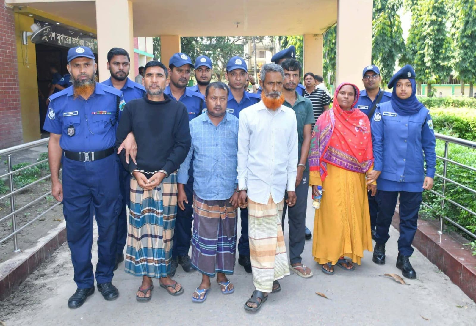 নিজ ভাইয়ের হাতে প্রাণ গেল অসহায় হালিমার, ধানক্ষেতে মিলল মরদেহ