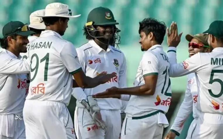 টিকিট ছাড়াই মিরপুরে টেস্ট দেখার সুযোগ, মাঠে ফিরছে দর্শকদের উল্লাস