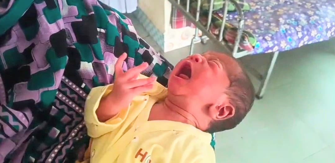 বাবার বিদায়ের ১৫ মিনিট পর পৃথিবীতে এলো সন্তান, দেখা হলো না মুখ