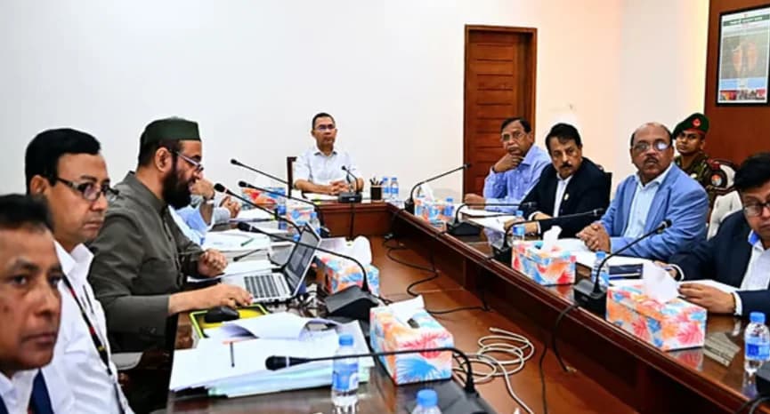 ঢাকার চারপাশের নৌপথ সচল করার নির্দেশ প্রধানমন্ত্রীর, চালু হচ্ছে ওয়াটার বাস সেবা