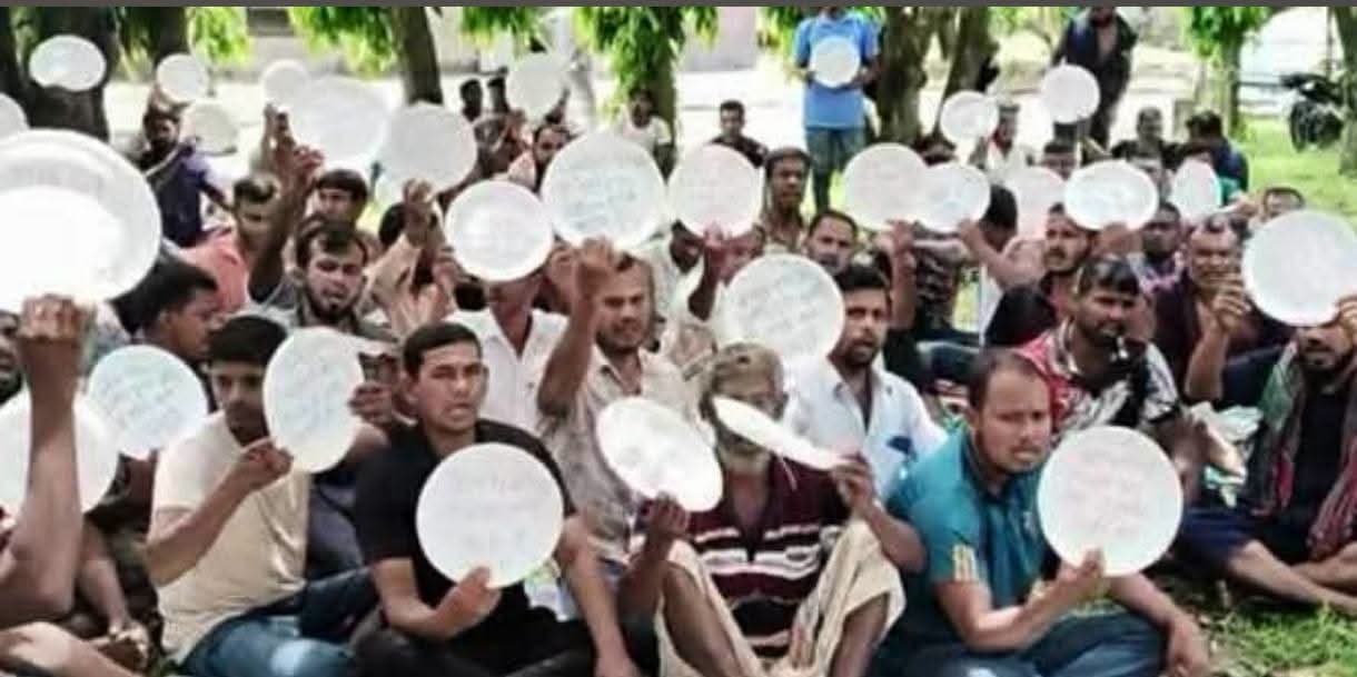 বড়পুকুরিয়া খনিতে কাজ ফিরে পাওয়ার দাবিতে ১৬৮ শ্রমিকের অবস্থান