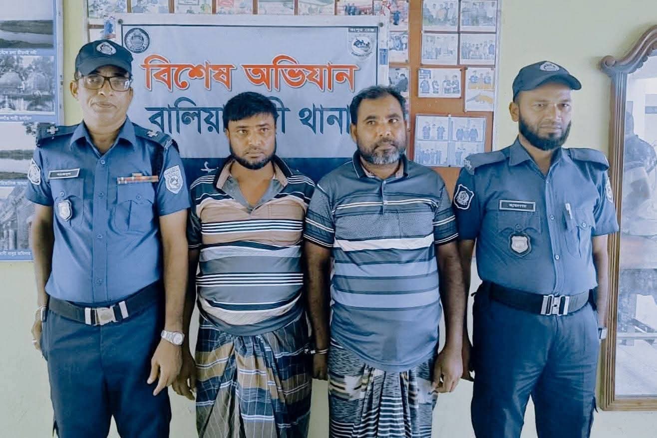 বালিয়াডাঙ্গীতে সাড়ে ৪ হাজার ইয়াবা উদ্ধার, গ্রেপ্তার ২