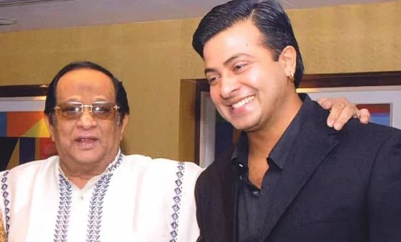 ‘মাথার ওপর ছায়ার মতো ছিলেন তিনি’, রাজ্জাককে স্মরণ করে আবেগঘন হলেন শাকিব খান