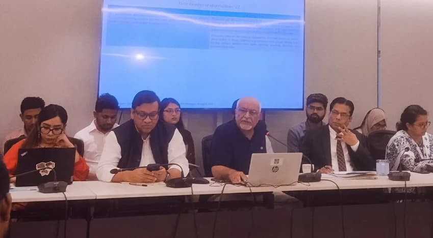 ৬ মাসে চাকরি হারালেন ৬২ হাজার শ্রমিক, অনিশ্চিত হাজারো পরিবারের ভবিষ্যৎ: সিপিডি