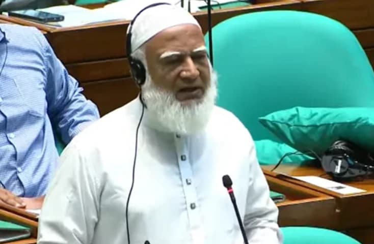 ‘আমরা ছাত্র হতে আসিনি’, স্বরাষ্ট্রমন্ত্রীর তুচ্ছ-তাচ্ছিল্যের অভিযোগে উত্তপ্ত সংসদ