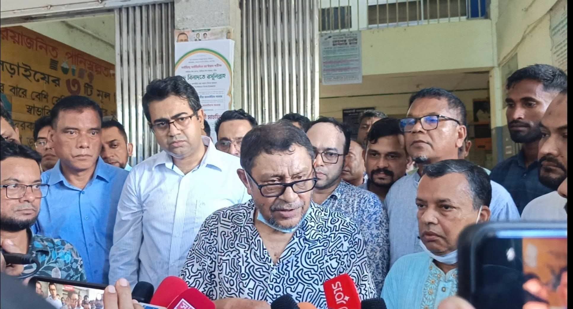 ‘সাত দিন ধরেও শয্যা পাইনি’, স্বাস্থ্যমন্ত্রীর সামনেই রোগীর ক্ষোভে উত্তাল হবিগঞ্জ সদর হাসপাতাল