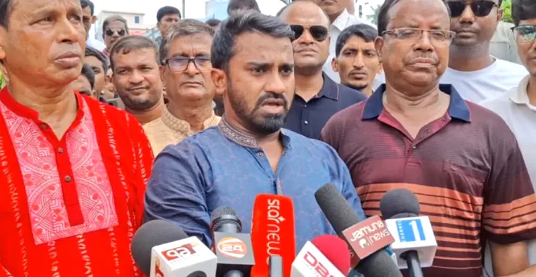 আওয়ামী লীগকে রাজনীতিতে ফেরাতে জামায়াত ও এনসিপির ষড়যন্ত্রের অভিযোগ রাশেদ খাঁনের