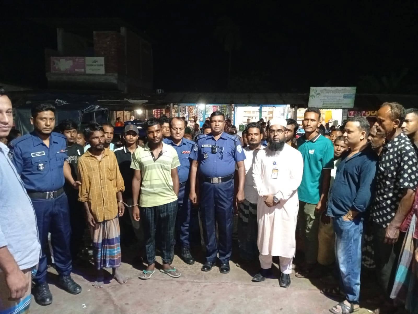 রাণীশংকৈলে ইয়াবা সেবনের অভিযোগে দুইজনের ১৫ দিনের কারাদণ্ড
