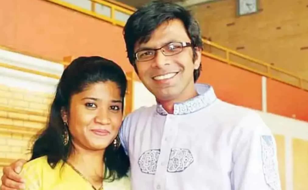 ১৪ বছর অপেক্ষার পর বিচারহীনতার যন্ত্রণা, সাগর-রুনির খুনের বিচার চেয়ে ট্রাইব্যুনালে পরিবারের আবেদন