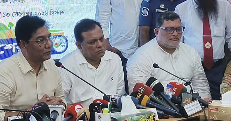 চীন থেকে দ্রুতগতির বুলেট ট্রেন আনার বিষয়ে আলোচনা চলছে: বিমানমন্ত্রী