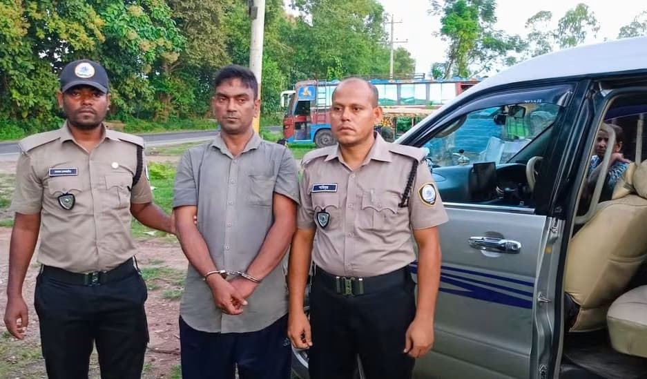 ঠাকুরগাঁওয়ে মাদকসহ গ্রেপ্তার, যুবকের ৩ মাসের কারাদণ্ড
