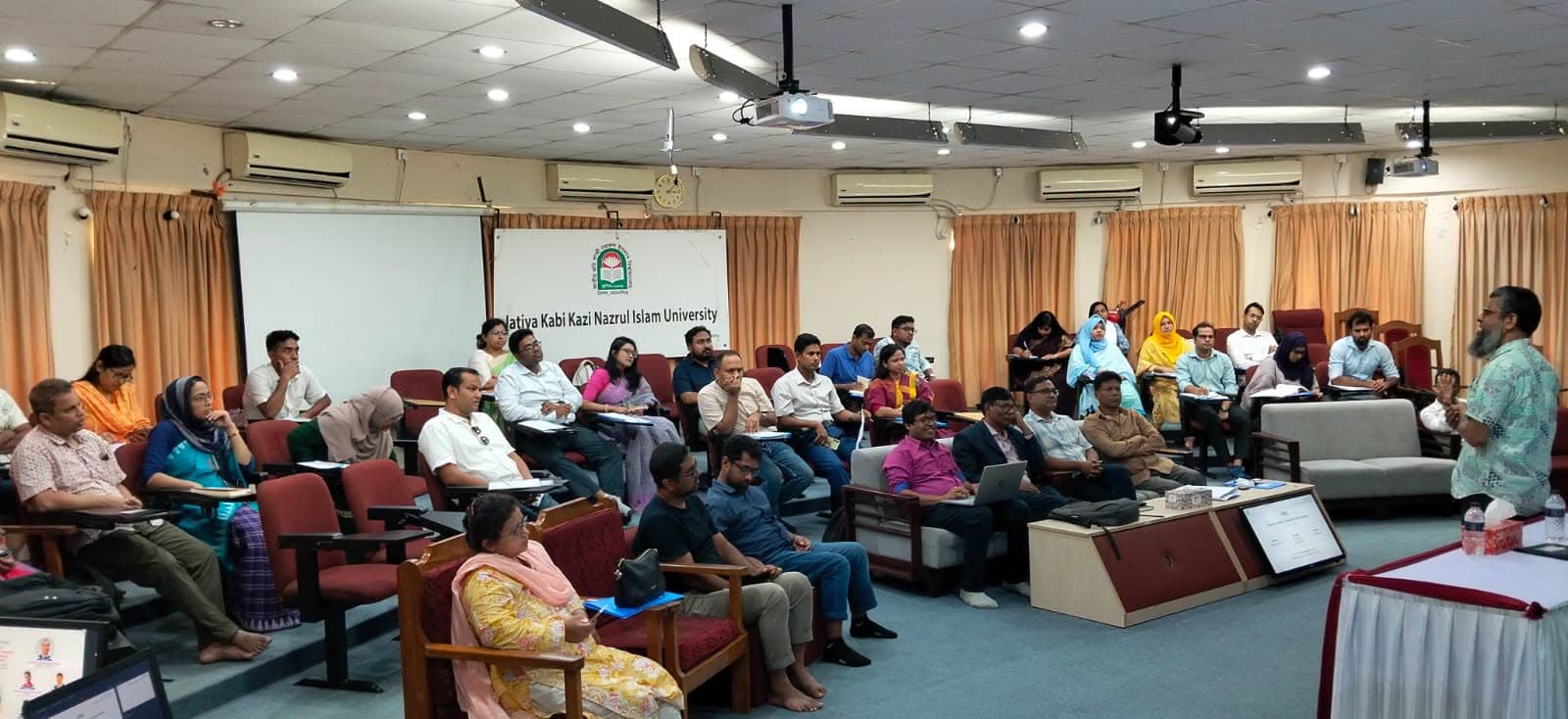 নজরুল বিশ্ববিদ্যালয়ে সামাজিক বিজ্ঞানে ওবিই বাস্তবায়ন বিষয়ে প্রশিক্ষণ