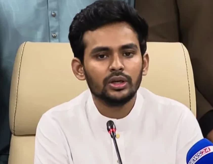 ফৌজদারি অপরাধ হলে পদত্যাগ যথেষ্ট নয়, আইনের শাসন চাই: আসিফ মাহমুদ