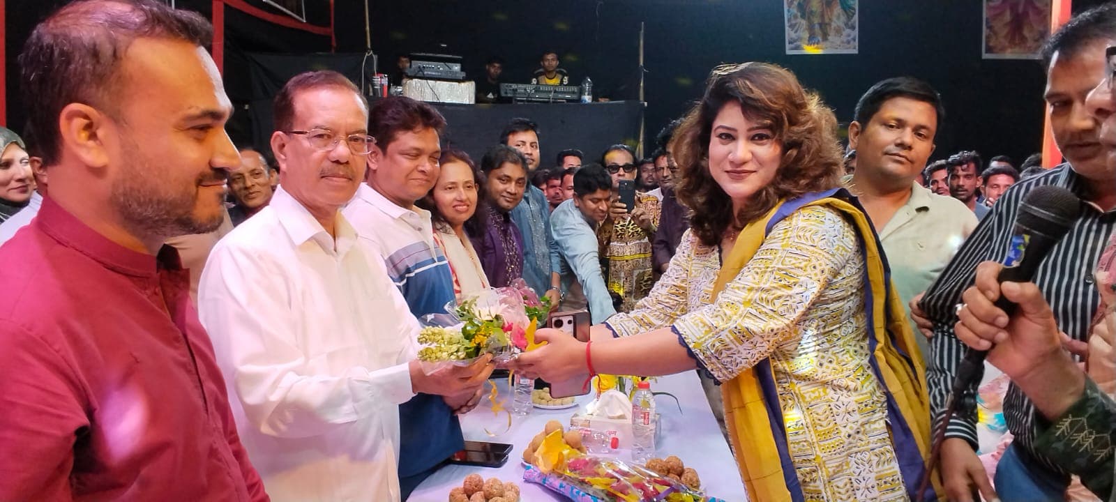 এ দেশ সবার, ধর্ম পালনে সবার সমান অধিকার: কালীগঞ্জে পূজামণ্ডপে এমপি মিলন