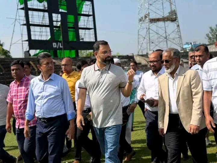 নতুন কুঁড়ি স্পোর্টসের প্রস্তুতি দেখতে খুলনা বিভাগীয় স্টেডিয়াম পরিদর্শনে ক্রীড়া প্রতিমন্ত্রী